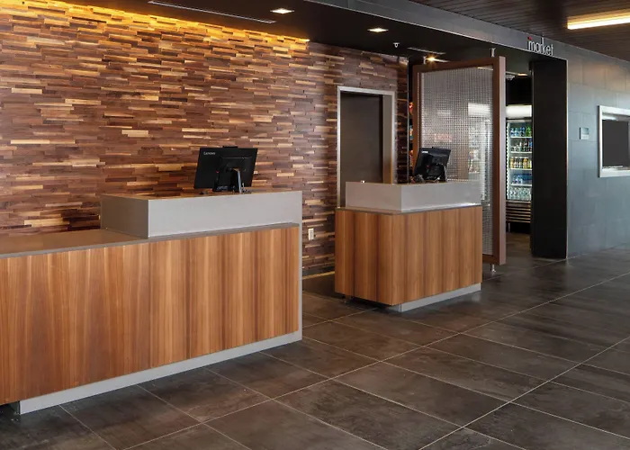 Courtyard By Marriott South Hotel