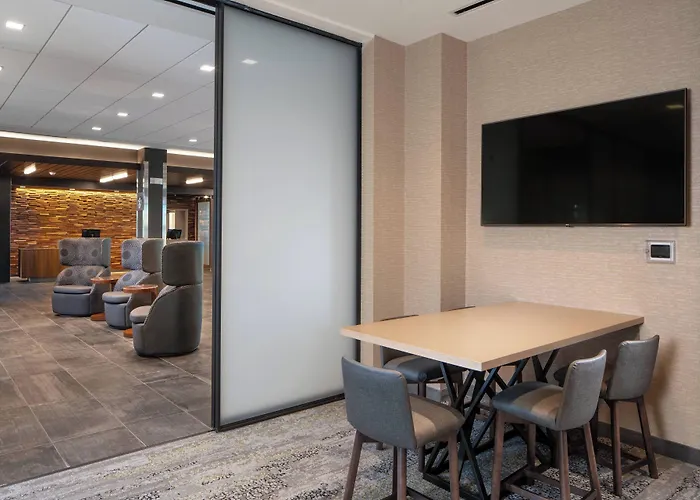 Hotel Courtyard By Marriott South